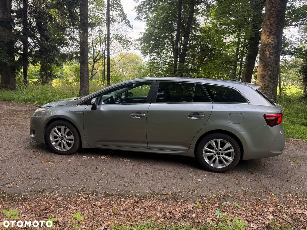Toyota Avensis Touring Sports 1.8 Edition S+ - 8