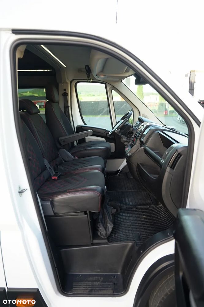 Peugeot BOXER /  9 OSOBOWY /  BLASZAK / FURGON / BOGATE WYPOSAŻENIE / - 32