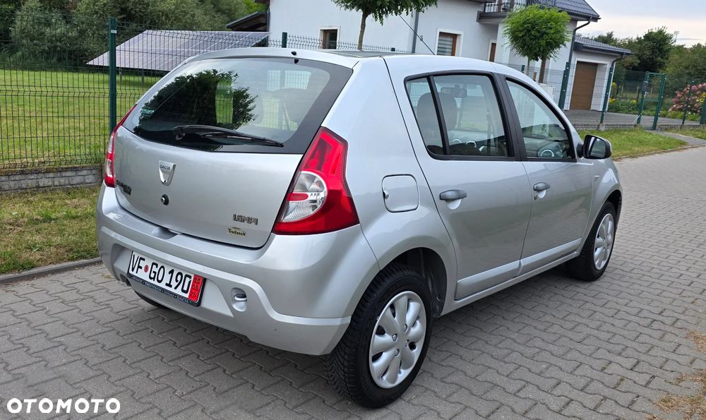 Dacia Sandero 1.6 MPI Laureate - 11