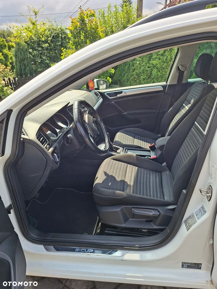 Volkswagen Golf 1.2 TSI BlueMotion Technology Comfortline - 9