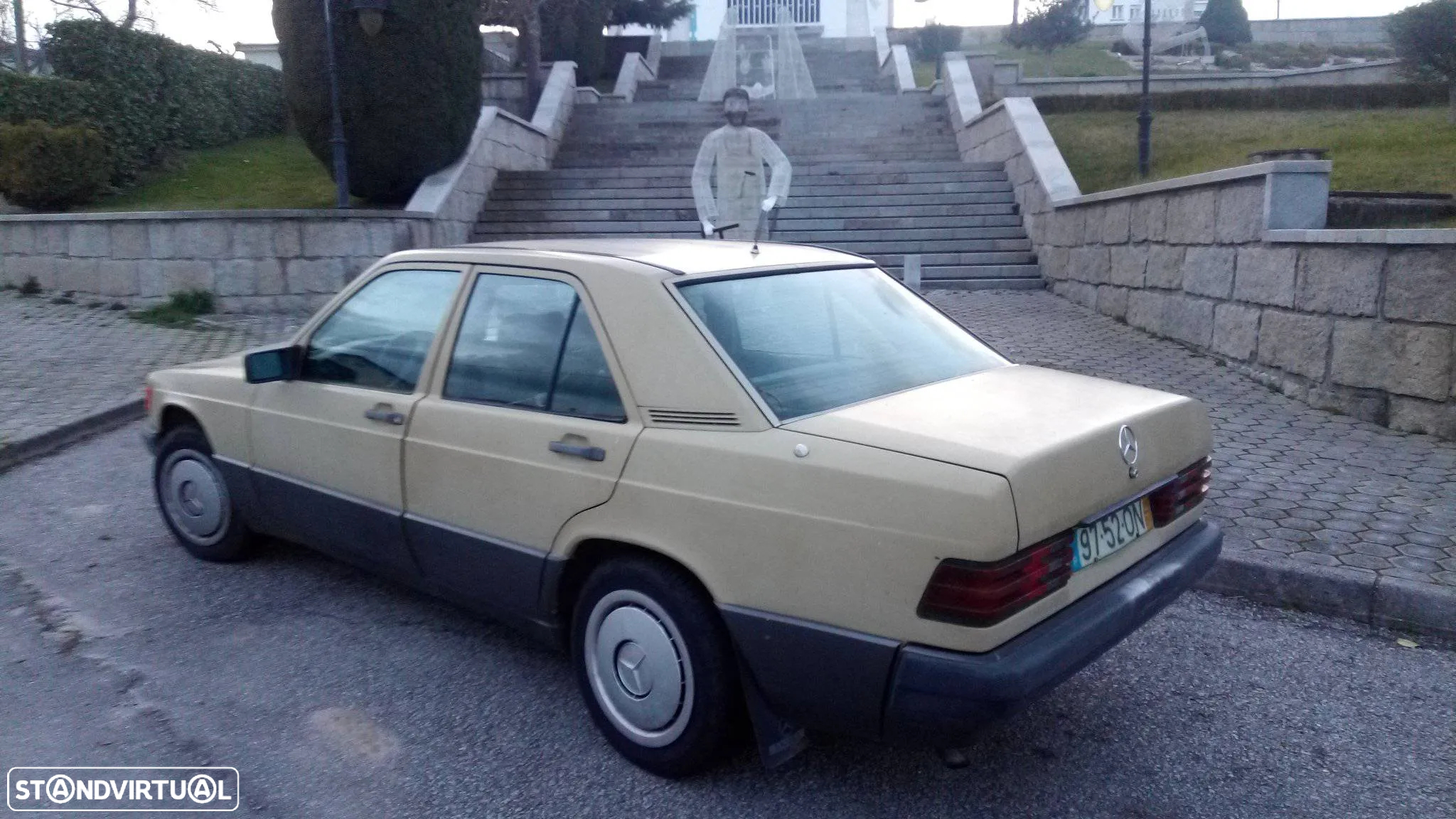 Mercedes-Benz 190 D 2.5 - 3