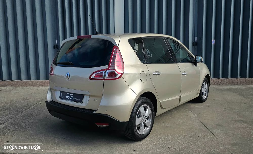 Renault Scénic 1.5 dCi Dynamique S — fotografia 5