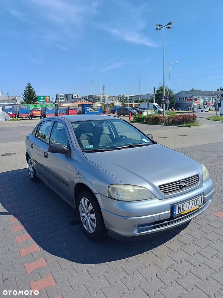 Opel Astra - 4
