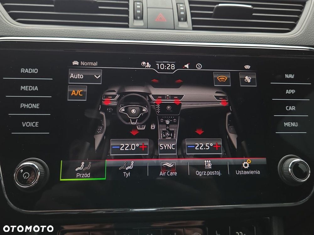 Skoda Superb 2.0 TDI SCR 4x4 Sportline DSG - 27