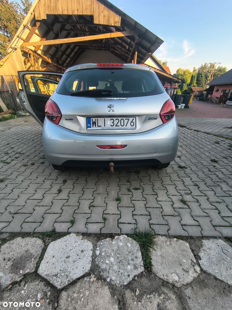 Peugeot 208 - 2