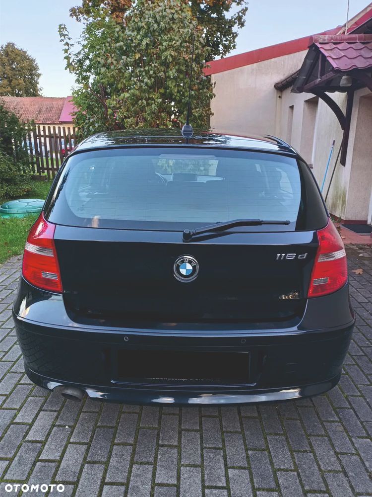 BMW Seria 1 116d - 4