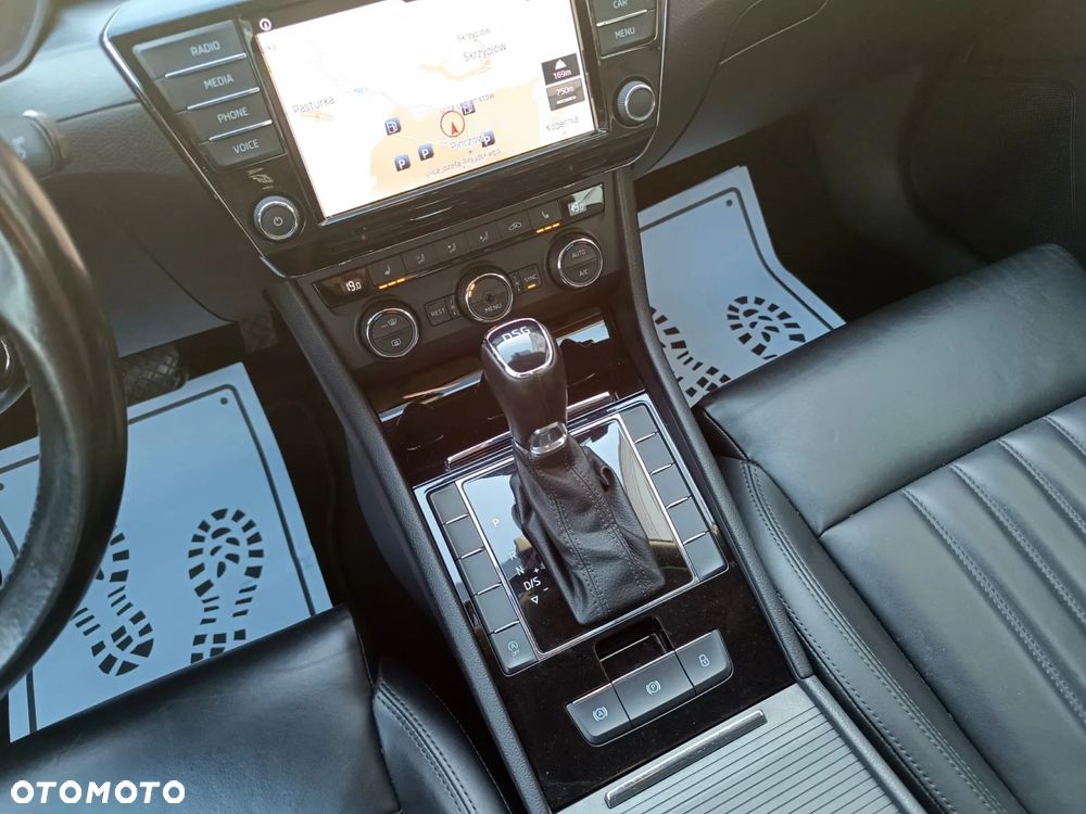 Skoda Superb 1.4 TSI ACT DSG Ambition - 30