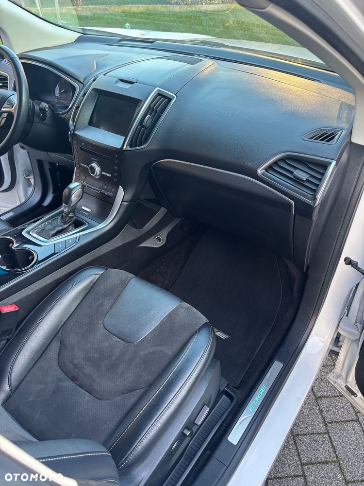 Ford Edge - 12