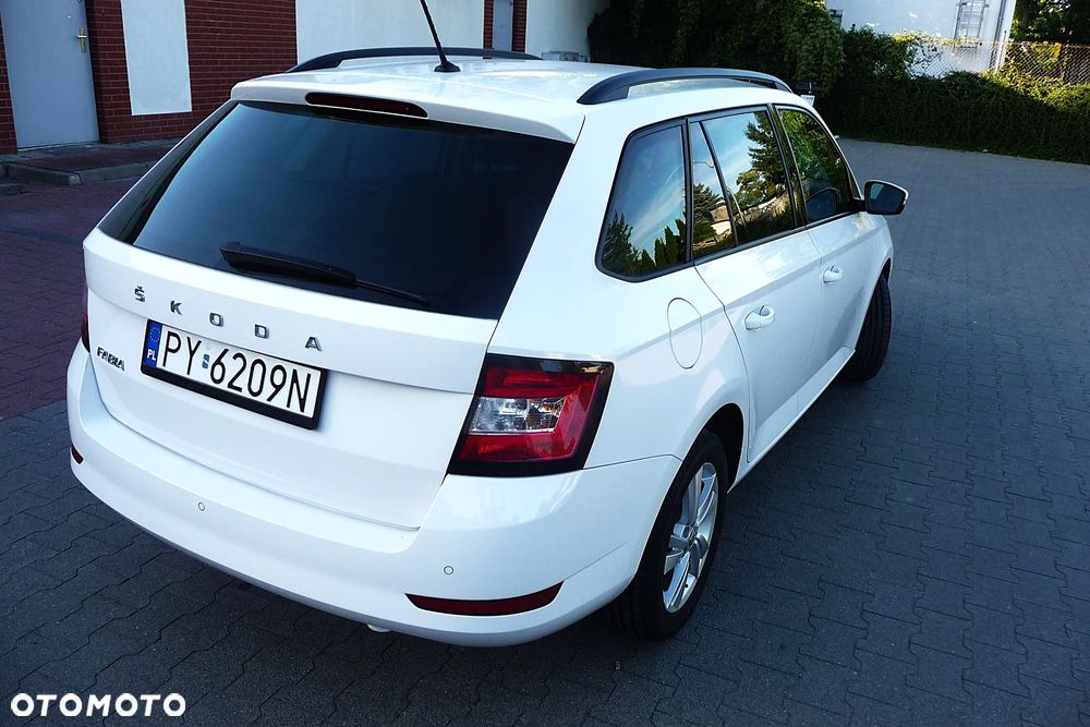 Skoda Fabia 1.0 TSI Ambition - 4