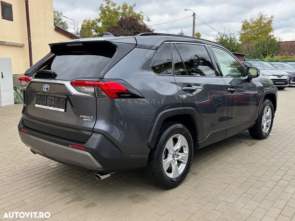 Toyota RAV4 - 3