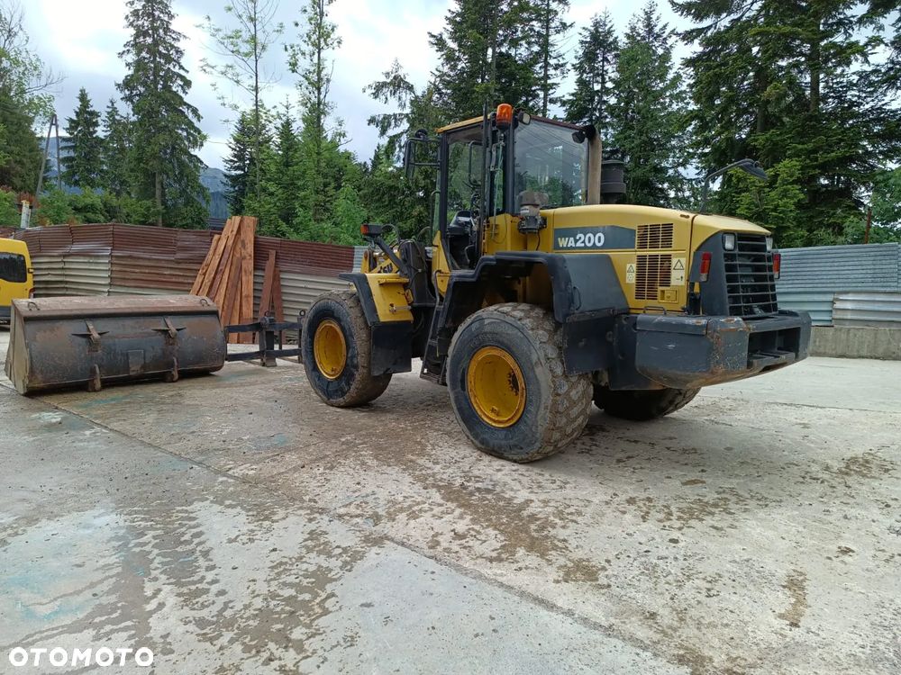 Komatsu WA 200 - 7