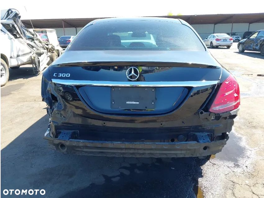 Mercedes-Benz Klasa C 300 T 7G-TRONIC AMG Line - 7