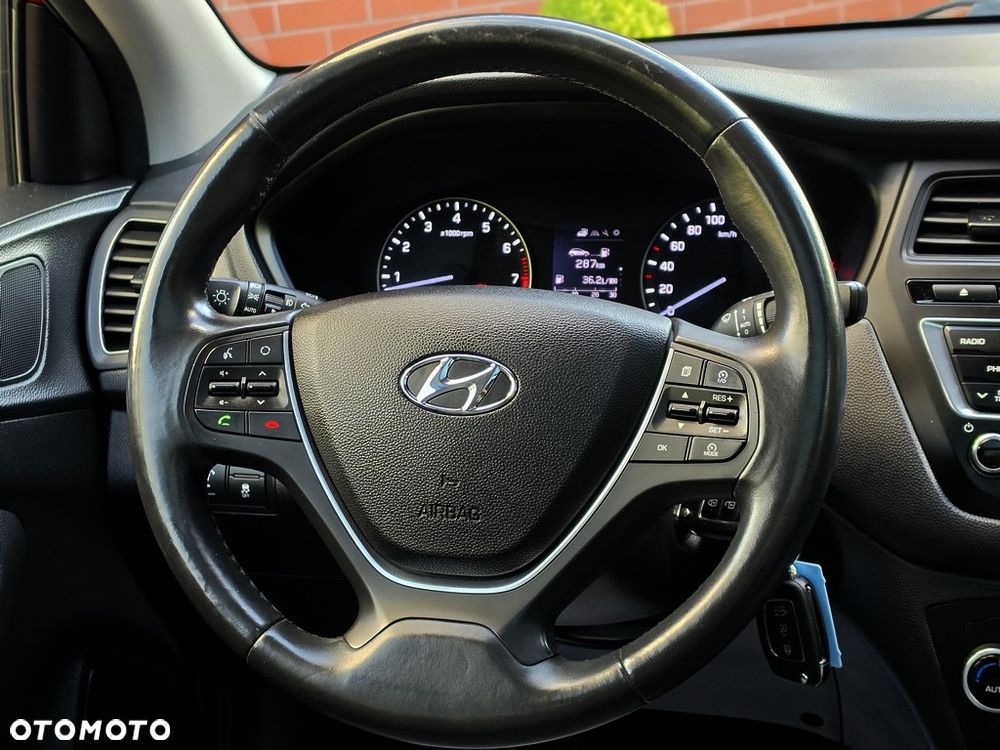 Hyundai i20 1.4 Intro Edition - 29