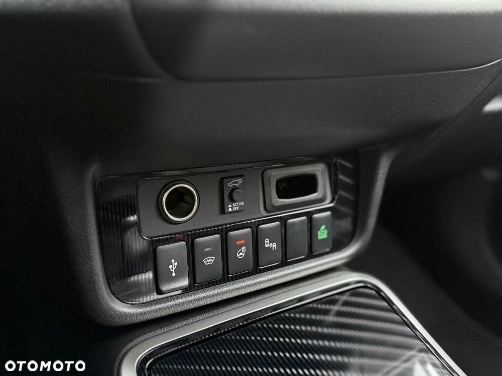 Mitsubishi Outlander PHEV Intense + - 26