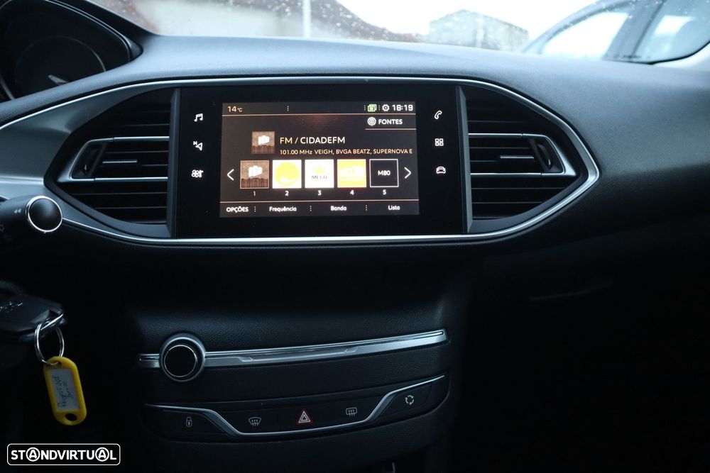 Peugeot 308 1.5 BlueHDi Style - 11