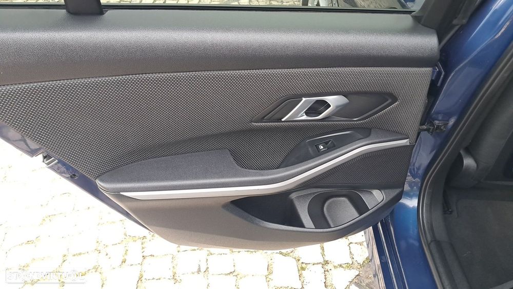 BMW 330 e Corporate Edition Auto - 44