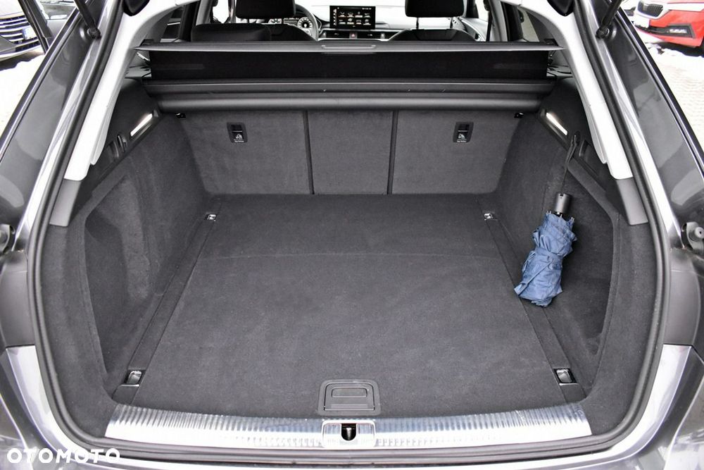 Audi A4 Avant 35 TFSI S tronic S line - 31