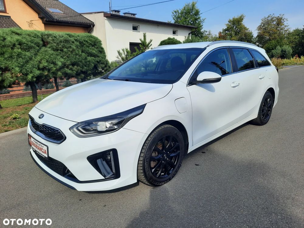 Kia Ceed 1.6 GDI PHEV L Business Line DCT - 16