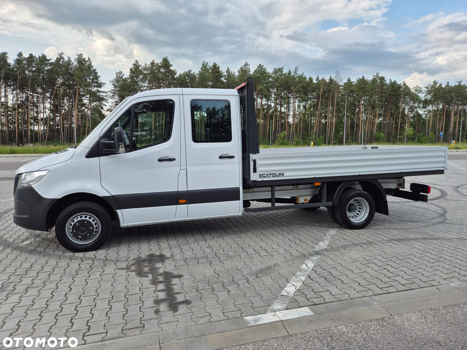 Mercedes-Benz Sprinter - 12