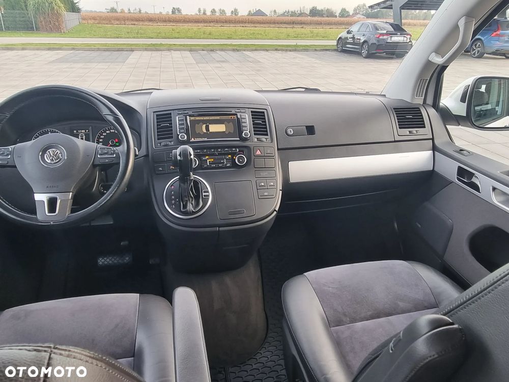Volkswagen Multivan - 19