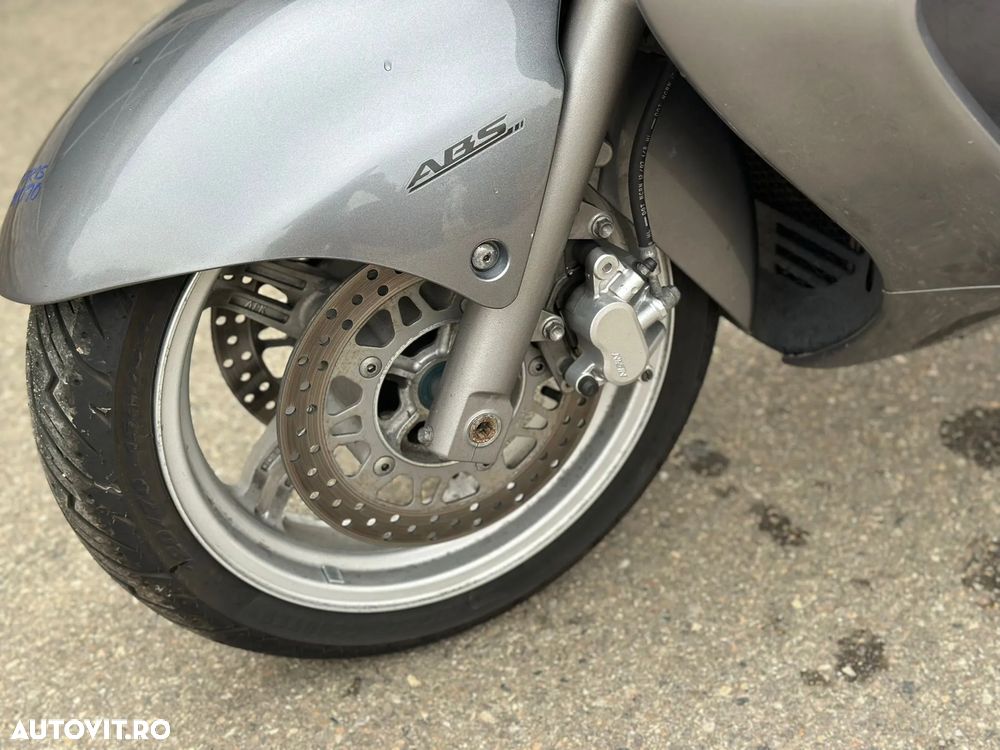 Suzuki AN 650 Burgman - 8