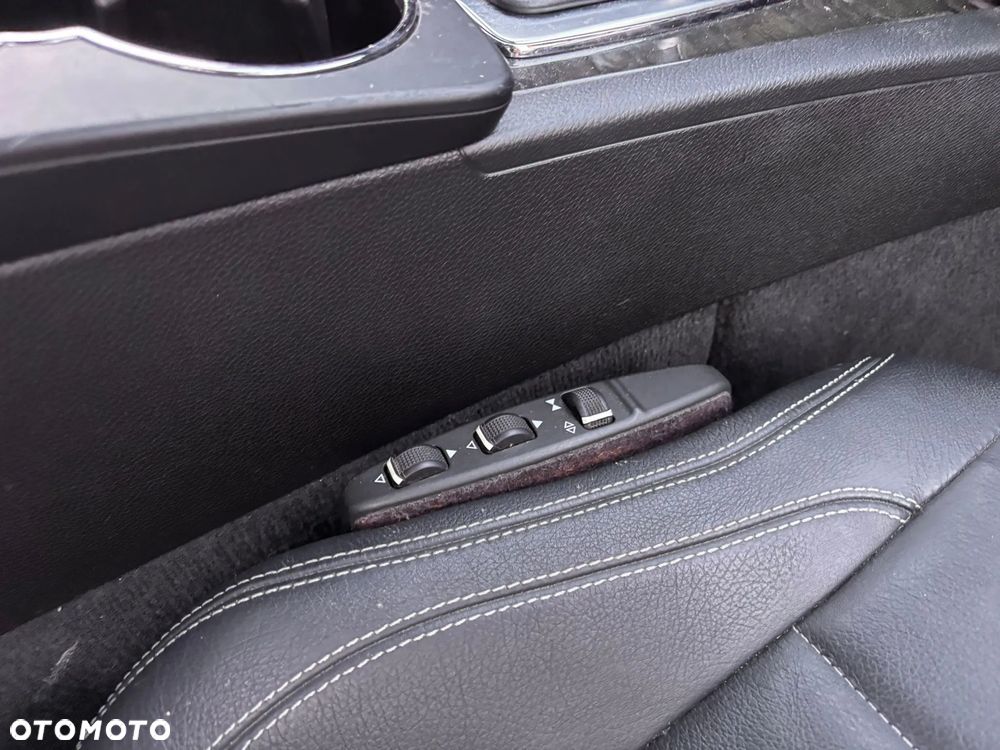 Mercedes-Benz Klasa E 350 BlueEffICIENCY - 22