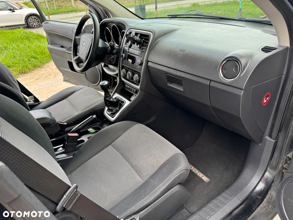 Dodge Caliber 2.0 SE - 21