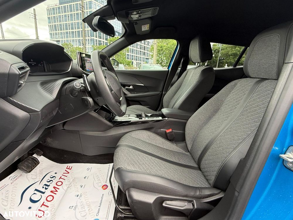 Peugeot 2008 1.2L PureTech 130 S&S EAT8 Allure - 12