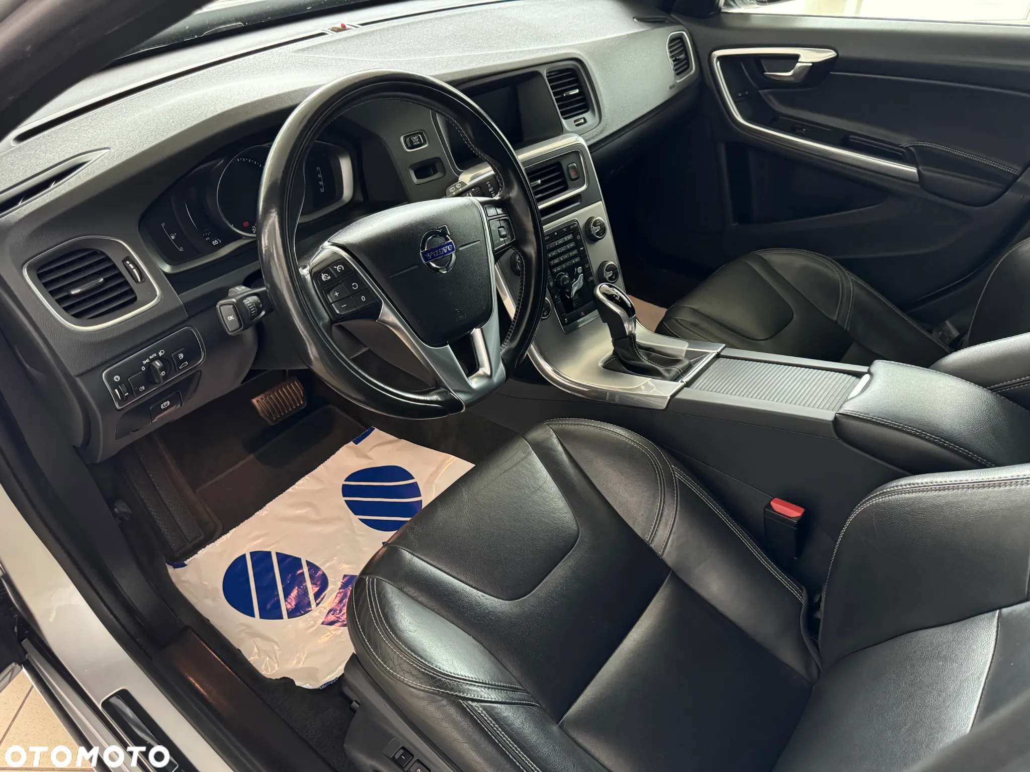 Volvo V60 D3 Geartronic Kinetic - 17