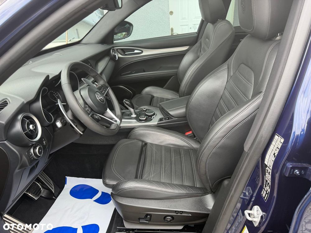 Alfa Romeo Stelvio 2.0 Turbo 16V AT8-Q4 Estrema - 14