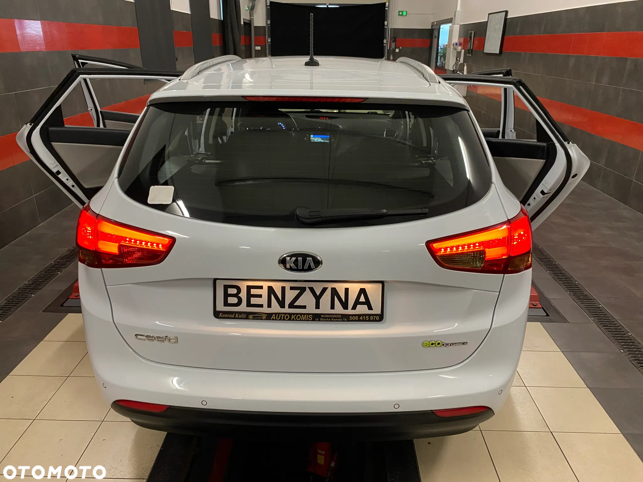 Kia Ceed 1.6 GDI Platinum Edition - 13