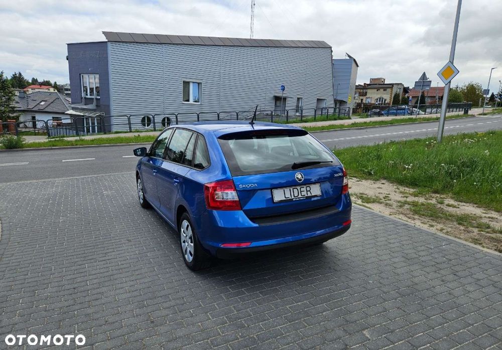Skoda RAPID - 4