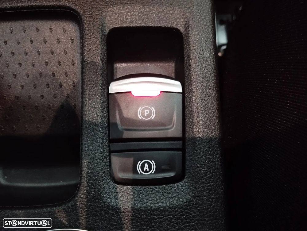 Renault Captur 1.0 TCe Techno Bi-Fuel - 41