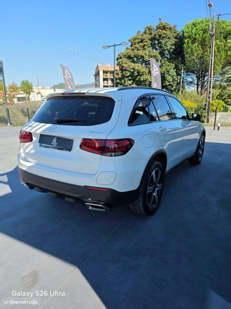 Mercedes-Benz GLC 300 e 4Matic - 3