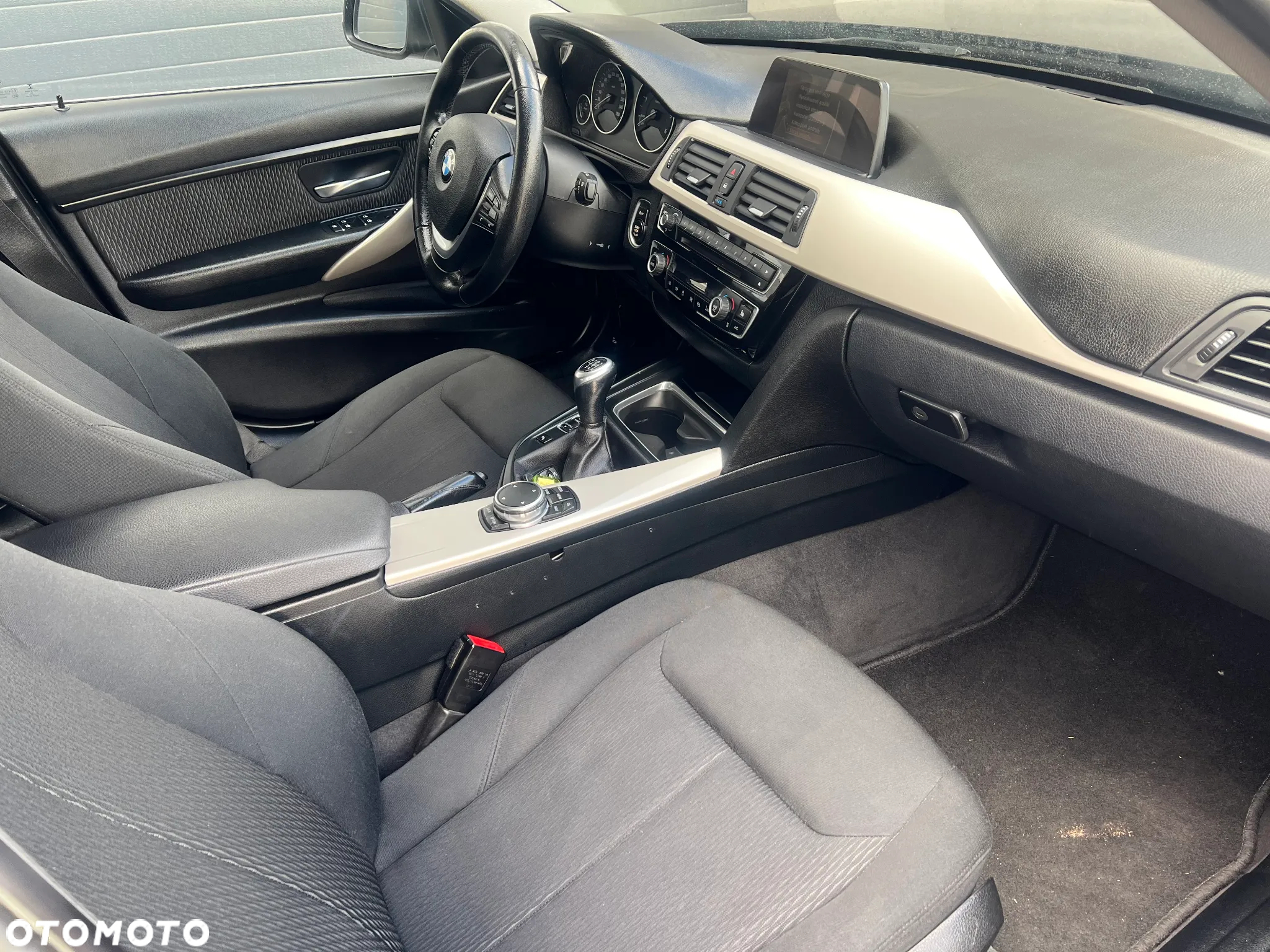 BMW Seria 3 325d - 13