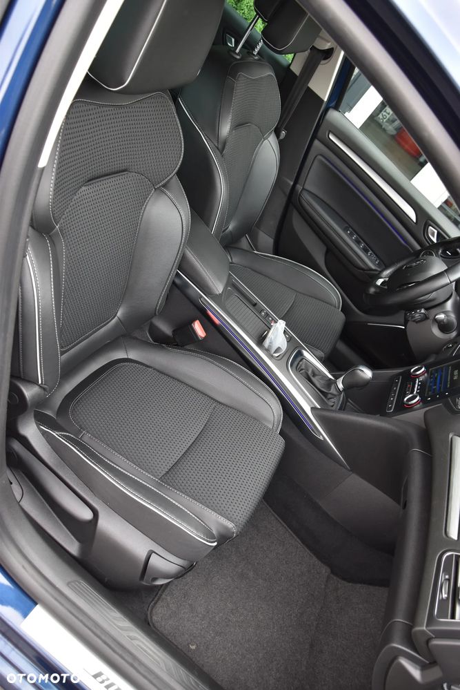 Renault Megane ENERGY TCe 160 EDC BOSE EDITION - 20