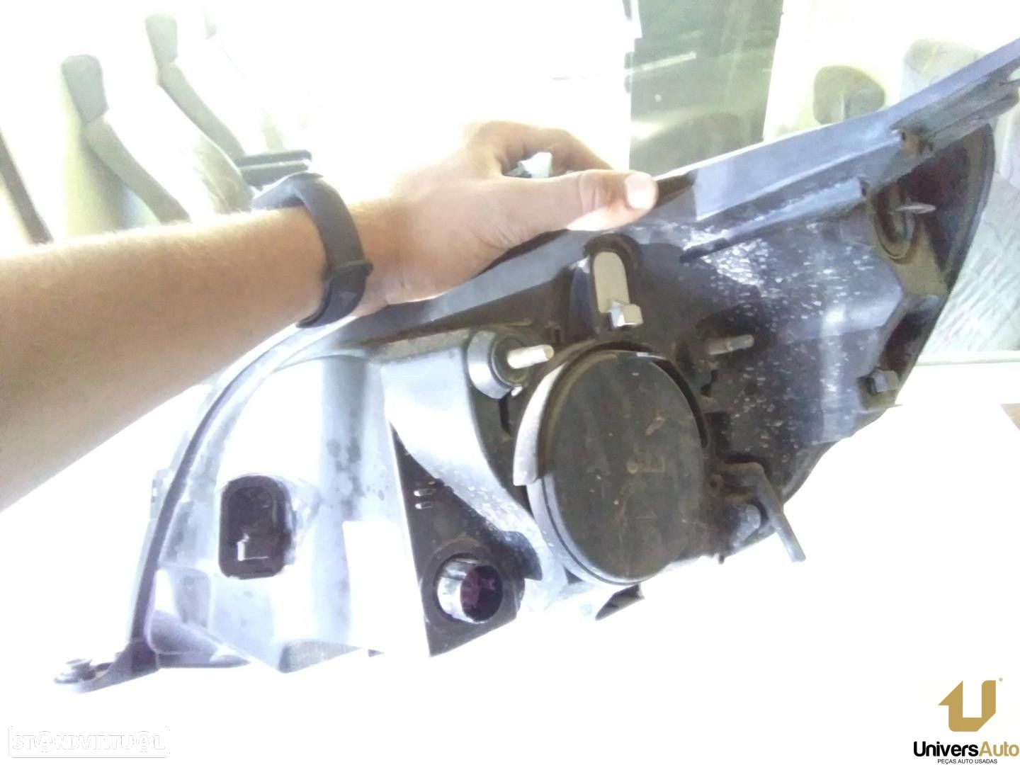 FAROL DIREITO FIAT FIORINO FURGÃO/BREAK FAMILIAR 2013 -1353197080 - 3