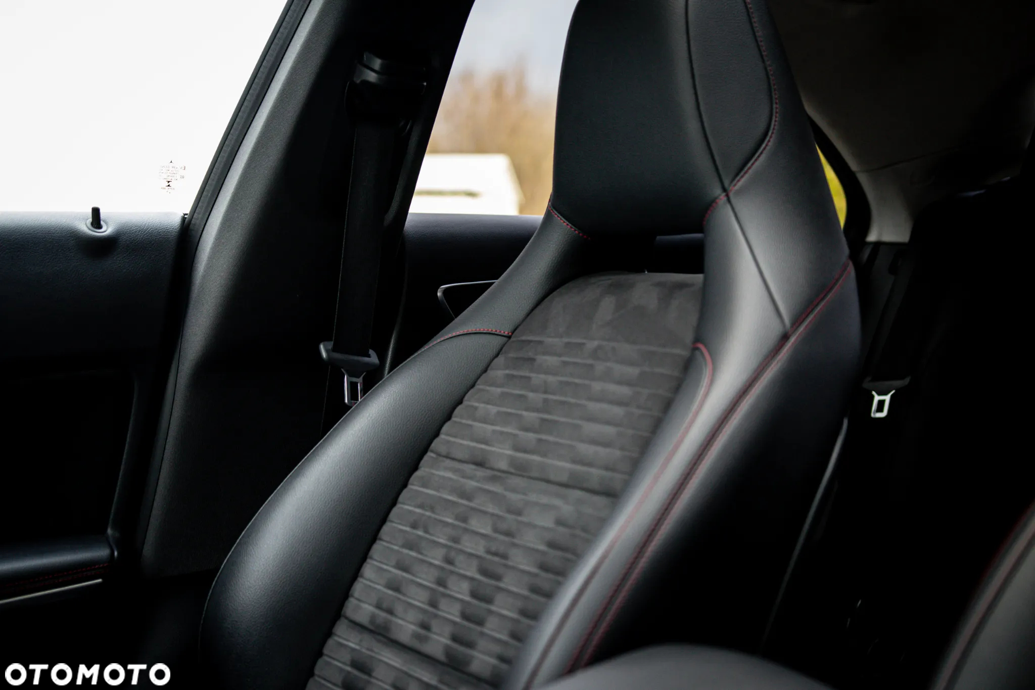 Mercedes-Benz CLA 180 d 7G-DCT AMG Line - 12