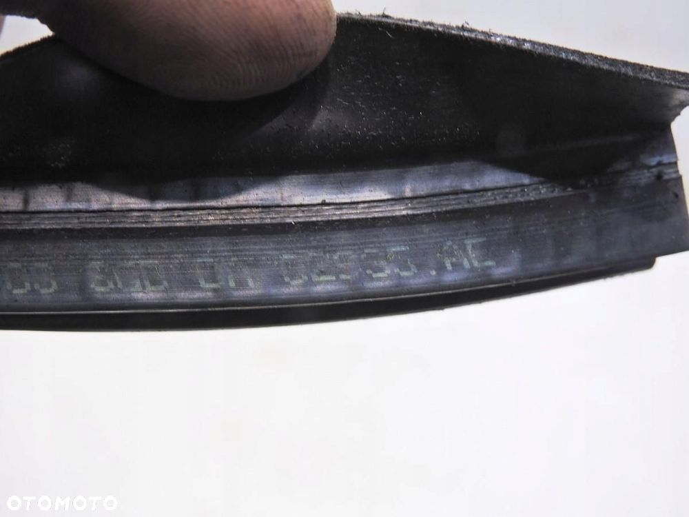 USZCZELKA DRZWI LEWY TYŁ BMW 3 E91 - 7