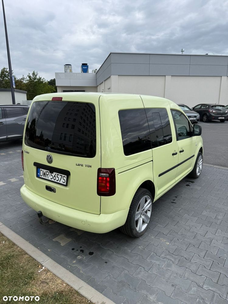 Volkswagen Caddy Life DSG - 2