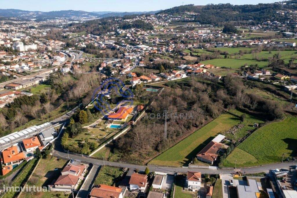 TERRENO COM ÁREA DE CONSTRUÇÃO DE 5.100 M2, PRÓXIMO AO CENTRO DE SANTO - Grande imagem: 3/22