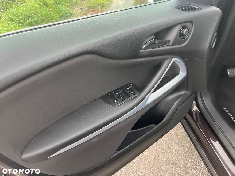 Opel Zafira 1.4 Turbo Edition - 27