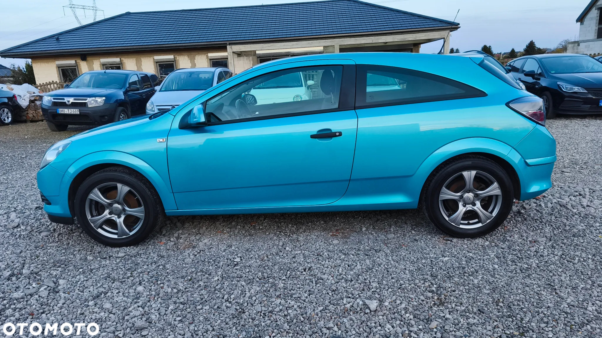 Opel Astra GTC 1.6 - 12
