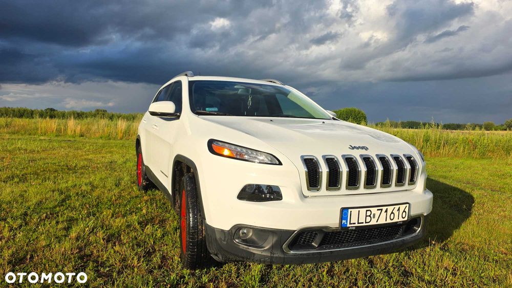 Jeep Cherokee - 1