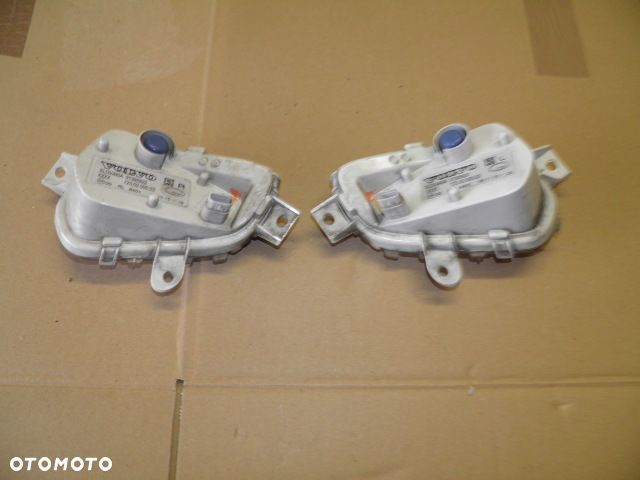 VOLVO XC40 V40 2015 HALOGENY LED LEWY PRAWY - 6