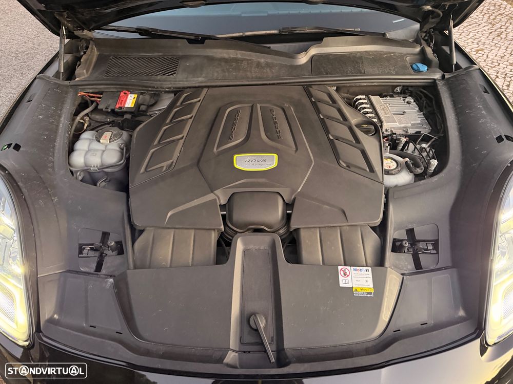 Porsche Cayenne Coupé Turbo S E-Hybrid - 39