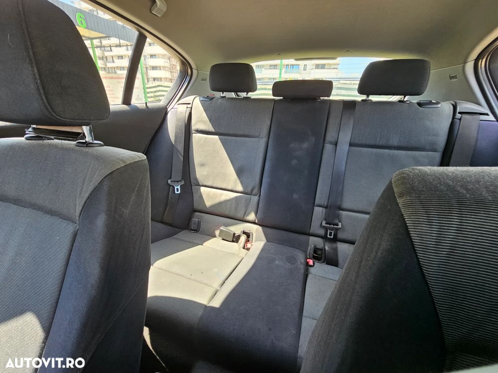 BMW Seria 1 118d - 5