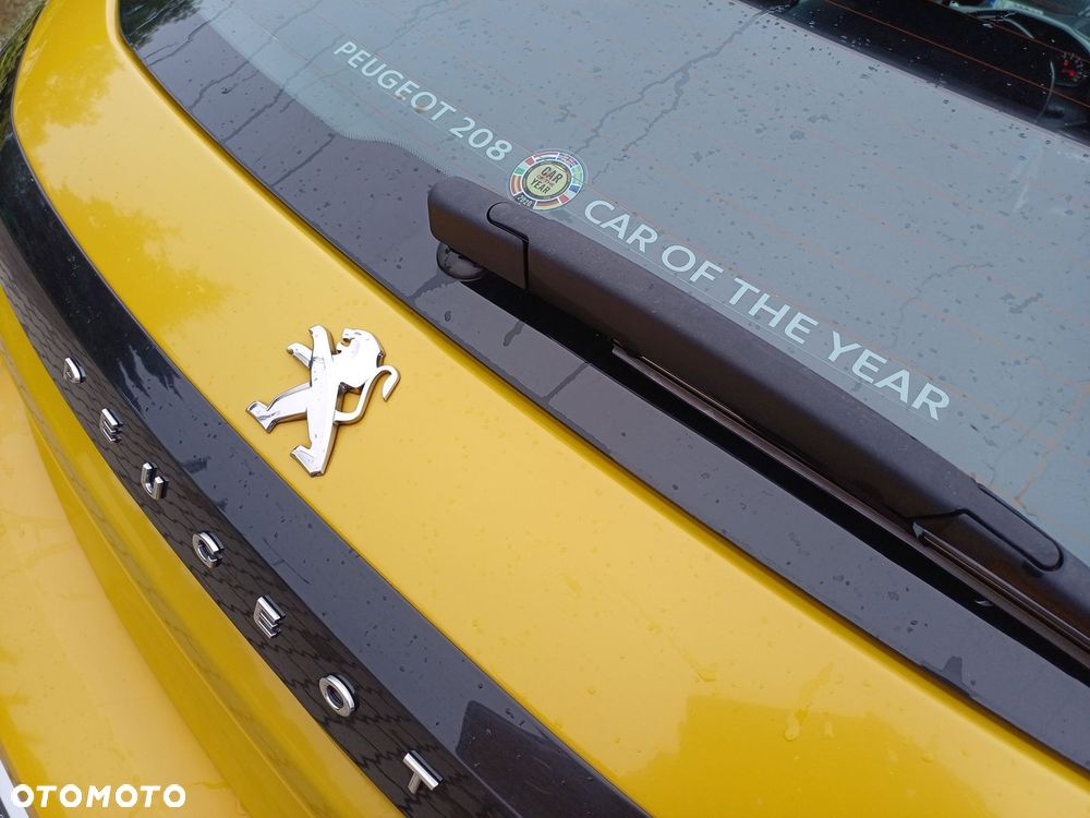 Peugeot 208 - 12