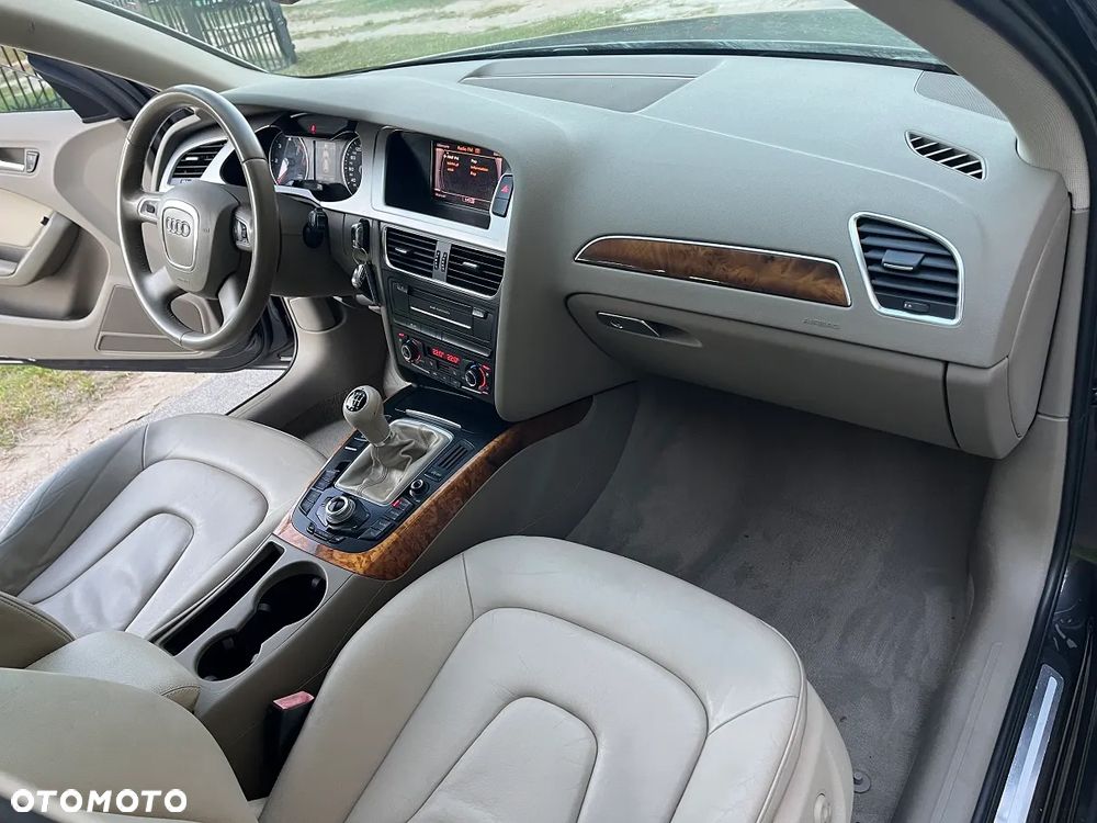 Audi A4 Avant 2.0 TDI DPF Ambition - 8