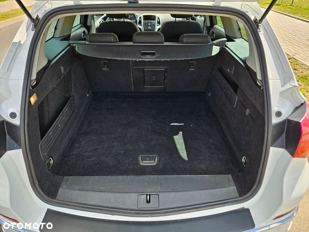 Opel Astra 1.6 T SIDI Sport S&S - 30